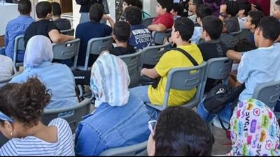 مدرسة سمارت بالفيوم: خصم 25% لأولياء الأمور بعد تأخر أبنائهم ساعات داخل أتوبيس
