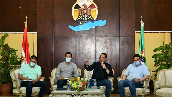 محافظ الفيوم يتابع