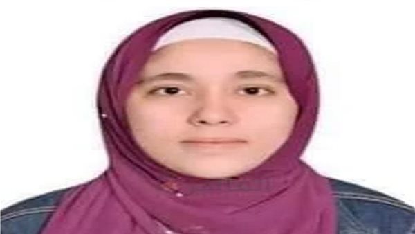 إحدى الطالبات الثلاثة