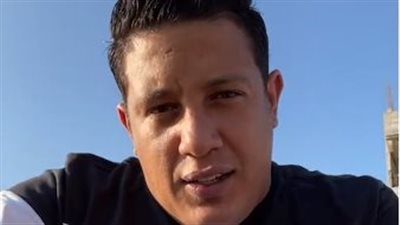 حمو بيكا بعد إخلاء سبيله في واقعة التعدي على معجب: شتمني واستفزني