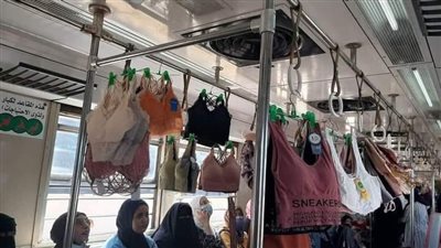 بعد واقعة بيع الملابس الداخلية.. مصدر بالمترو: غرامة الباعة الجائلين 100 جنيه وندرس زيادة قيمة المخالفات