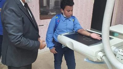 ضربني بعصا مكنسة.. طالب يروي تفاصيل اعتداء مدرس عليه بمطروح | فيديو