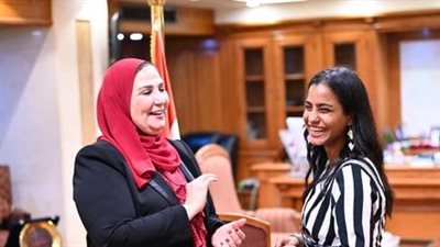 لمدة يوم واحد.. فتيات تتولى حقائب وزارية ومناصب مهمة في مصر 