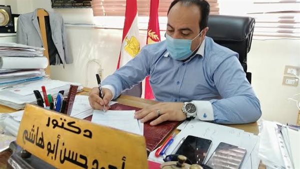 الدكتور أحمد حسن