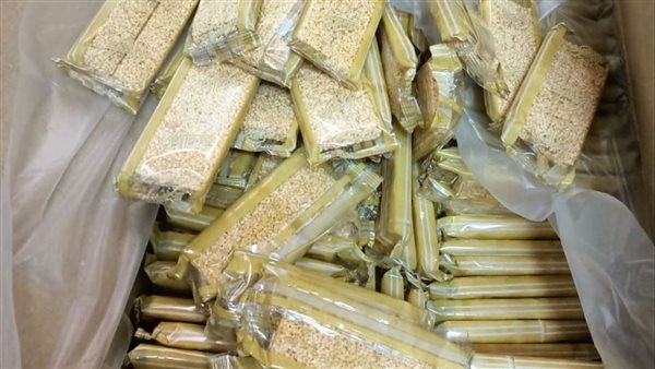 حلويات مجهولة الهوية