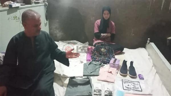 إحدى الطالبات المستبعدين