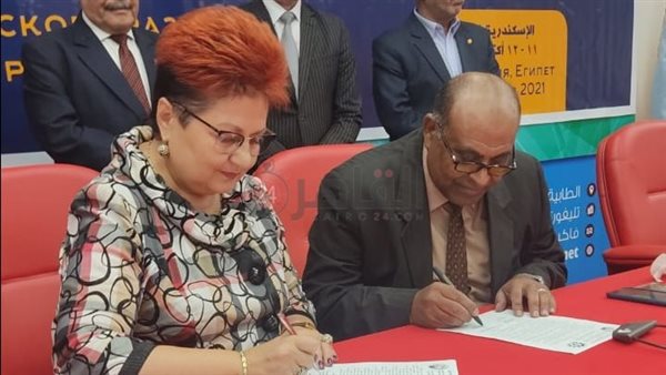 أثناء التوقيع