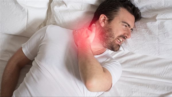 علاج آلام الرقبة