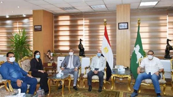 محافظ الشرقية يستقبل