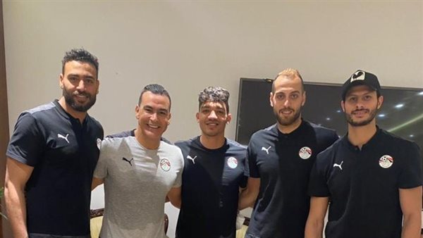 الحضري مع حراس منتخب