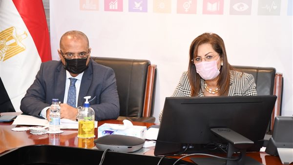 وزيرة التخطيط ونظيرها