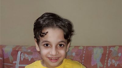 كنا فاكرين عنده اللوز.. أم تستغيث لعلاج نجلها المصاب بضمور عضلي دوشين | تفاصيل