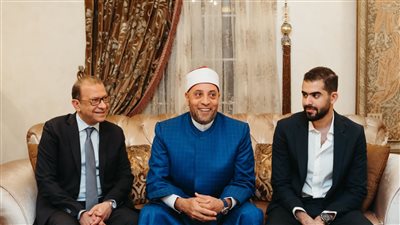 المحامي أشرف عبد العزيز يحتفل بعقد قران كريمته فرح على مصطفى نجل الدكتور علي مكاوي | صور