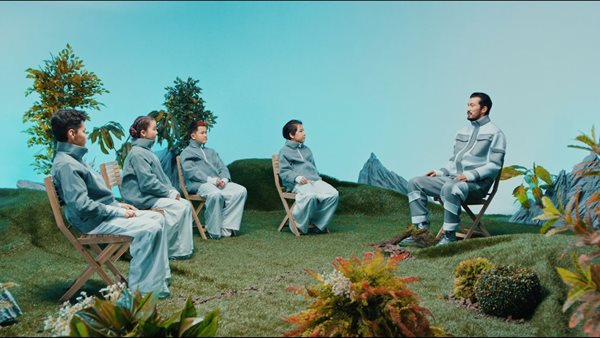 أحد الأفلام المعروضة