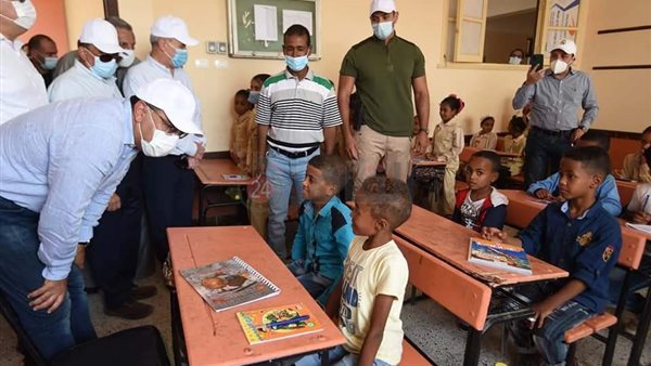 رئيس الوزراء بتحدث