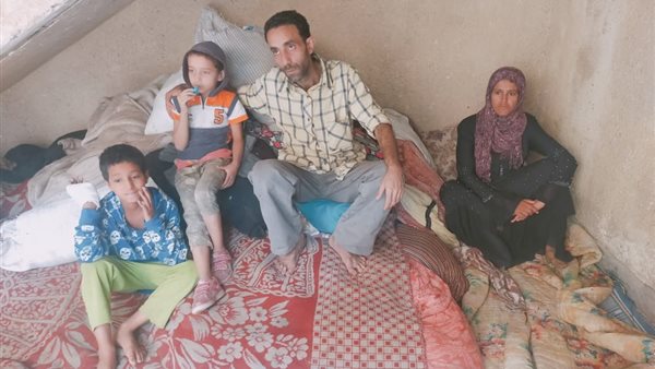  عائلة مشردة