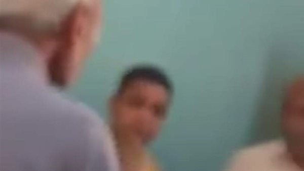 تعدي أخصائي اجتماعي