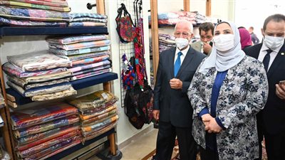 وزيرة التضامن تتفقد مجمع الخدمات المتكاملة بالأسمرات | صور 