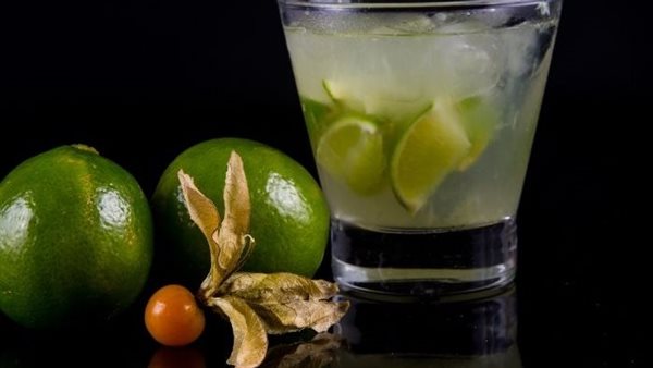 هل شرب الليمون يوميا