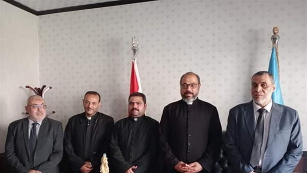 تكريم عميد كلية الشريعة