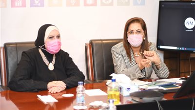 وزيرة التجارة: جار إنشاء مجمعات صناعية وحرفية ومهنية في القرى لتوفير فرص عمل للشباب