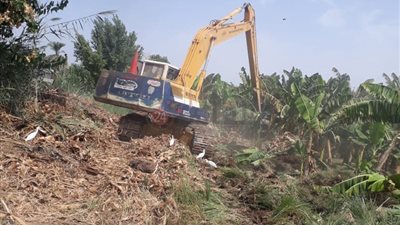 تنفيذ 13 إزالة لمبانٍ على منافع الري في الأقصر