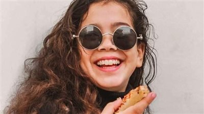 عمرها 11 سنة.. أصغر محترفة سيلفي في مصر: عايزة ابقى مصورة عالمية