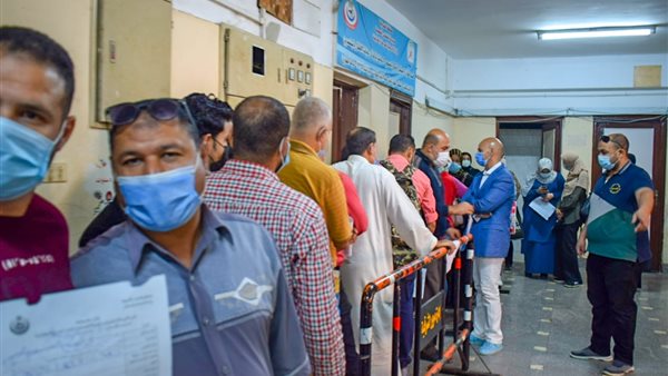 تطعيم المواطنين والمسافرين