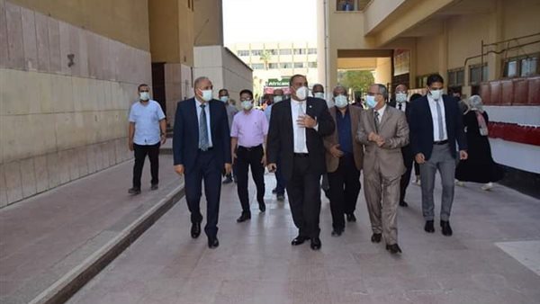 زيارة رئيس جامعة