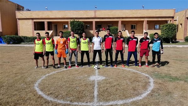 لاعبي كرة القدم الخماسيه