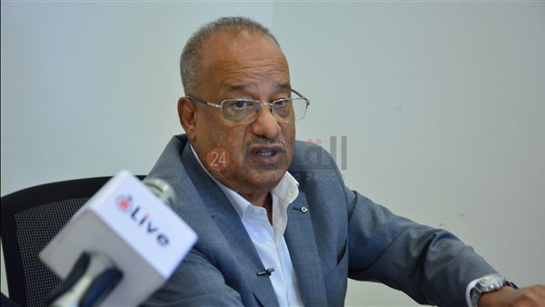 رئيس إدارة خليجيون