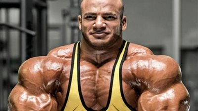 عائلة بيج رامي تعلن تأجيل وصوله للقاهرة 