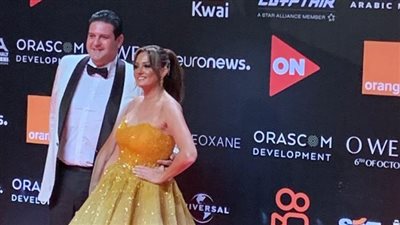 لأول مرة الفنانة بشرى مع زوجها على ريد كاربت مهرجان الجونة السينمائي|فيديو 