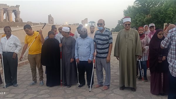 اصحاب العصا البيضاء