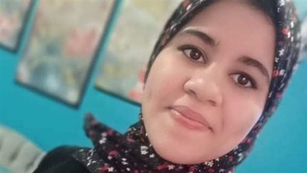 الطالبة أسماء 