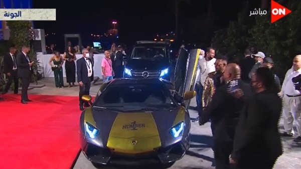 محمد رمضان يصل مهرجان