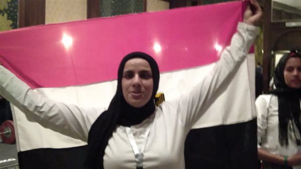 مني بعيت لاعبة منتخب