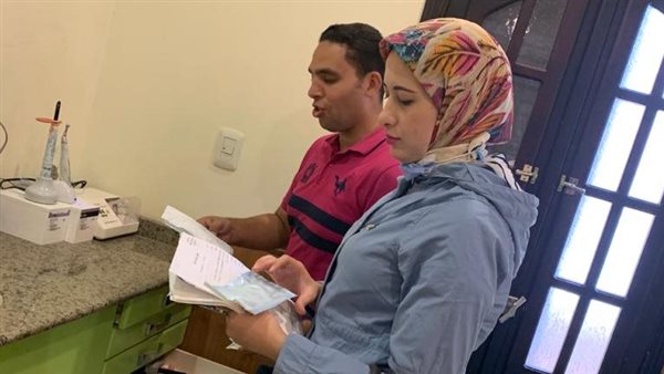 لجنة من العلاج الحر