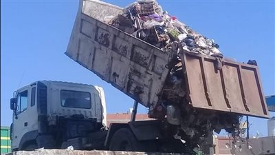 رفع 3005 طن قمامة ومخلفات وتراكمات بعدد 13 مركزا في البحيرة