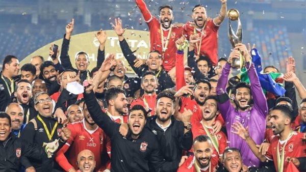 تتويج الأهلي ببطولة