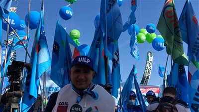 اتحاد العمال المصريين بإيطاليا يشارك في مظاهرة ضد الفاشيين بالعاصمة روما