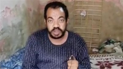 مواطن من ذوي الاحتياجات الخاصة بالسويس يستغيث: مش عايز غير كرسي متحرك