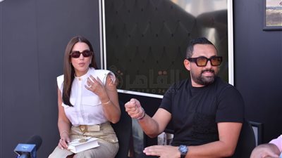 هاني سعد عن درة: هي دائمًا أفضل ممثل للموضة والفن | فيديو