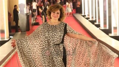 بالتايجر.. إلهام شاهين على ريد كاربت ثالث أيام مهرجان الجونة