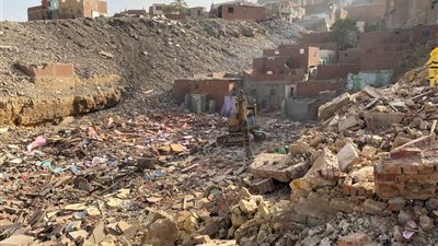 محافظة القاهرة تبدأ في إزالة منطقة خور الجوهري تمهيدا لتطويرها 
