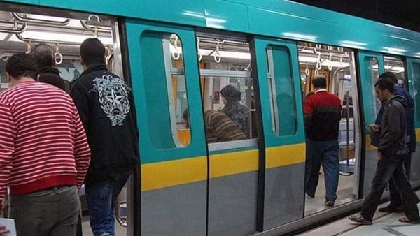 قطار مترو الأنفاق