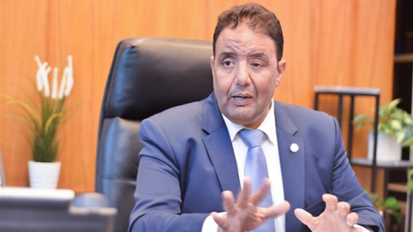 الدكتور محمد عمر