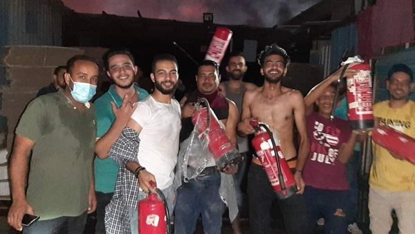 مدنيين حاولوا إخماد