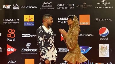 بطرحه وجلد بقر.. إنجي كيوان وحسن أبو الروس يثيران الجدل على في مهرجان الجونة