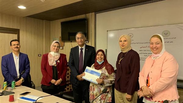 كلية طب بنات الأزهر